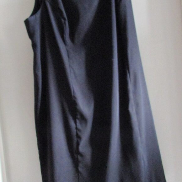 Dressbarn Black Sleeveless, Scoop Neck Sheath Dress 20W - Picture 1 of 3
